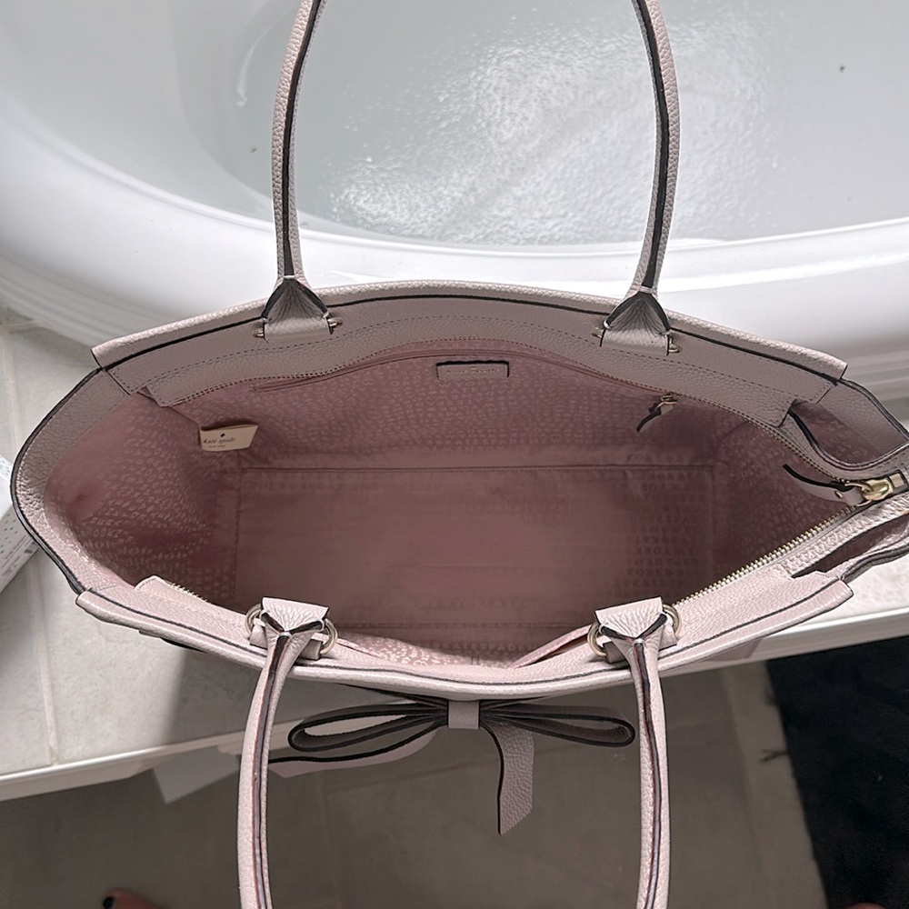 Kate Spade Bag - Picture 2 of 4
